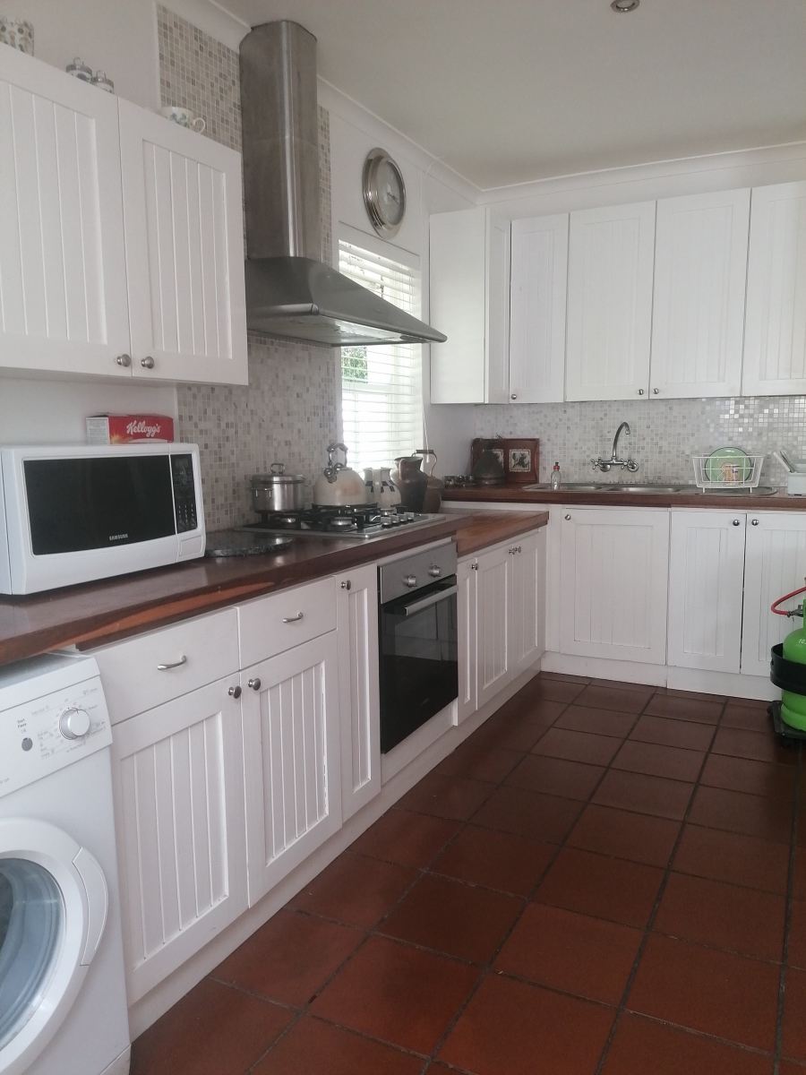 To Let 3 Bedroom Property for Rent in Milkwood Park Western Cape